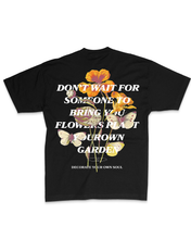 Load image into Gallery viewer, Floral Wrld Tee
